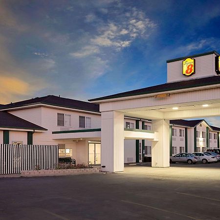 Super 8 By Wyndham Battle Mountain Hotell Eksteriør bilde